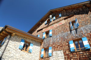 Rifugio Roda di Vael